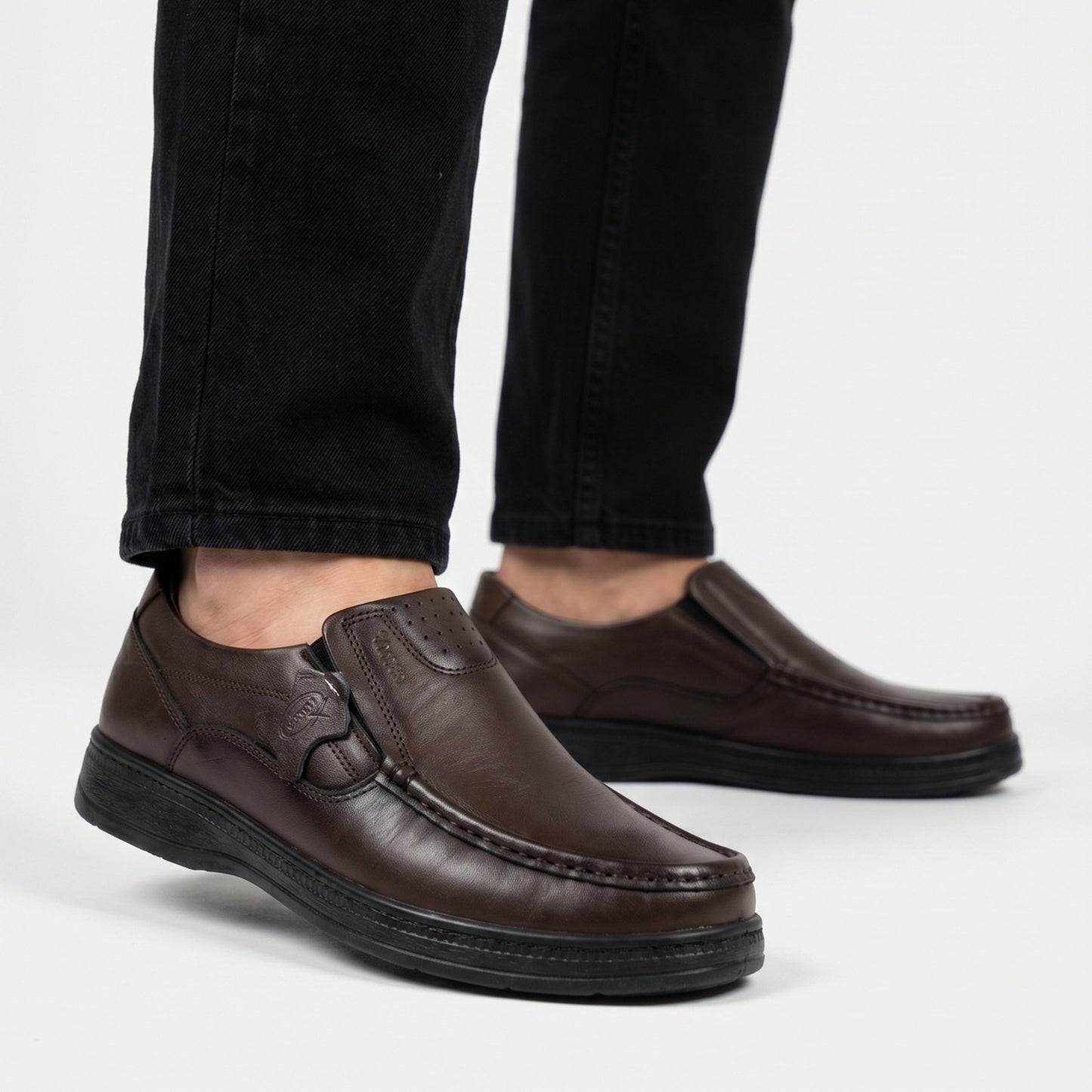 HOSSES EN CUIR NATURAL